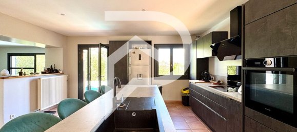 4 bedrooms Villa in Carcassonne, France No. 290318 8