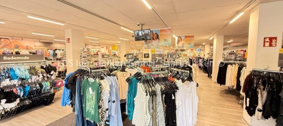 Edificio en Merzig-Wadern, Germany 1285 m² No. 370191 2