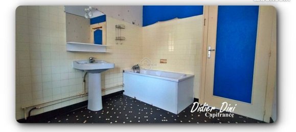 5 غرف نوم تاون هاوس في Vatan, France رقم 233568 2