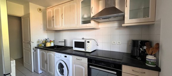 1 bedroom Apartment in L'Isle-sur-la-Sorgue, France No. 281698 2