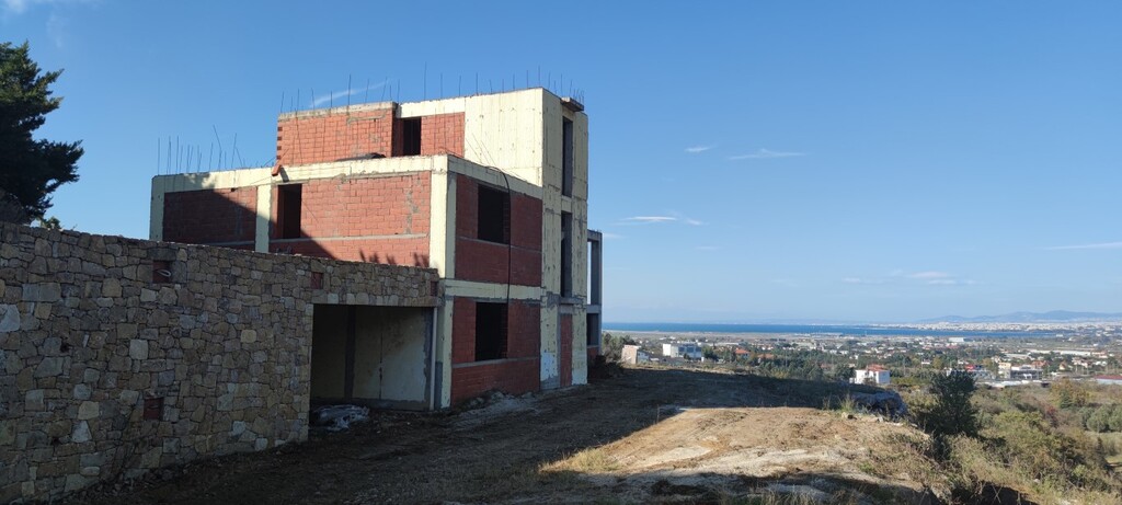 5 bedrooms Villa in Thermi, Greece No. 3143