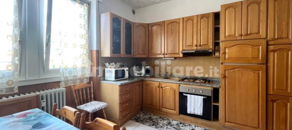 2 Schlafzimmer Wohnung in Casnigo, Italy, Nr. 277000 3