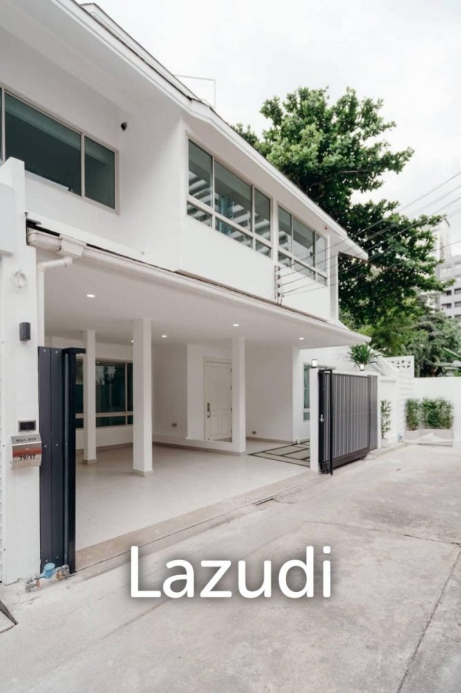 4 bedrooms Cafe / restaurant in Bangkok, Thailand No. 13161