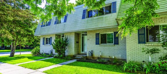 3 bedrooms House in London, Canada No. 401 2