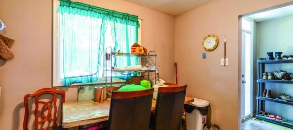 3 bedrooms House in London, Canada No. 401 12