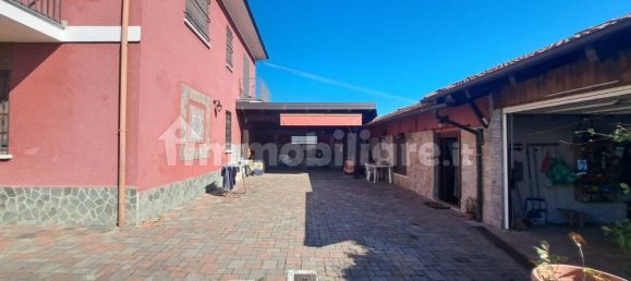 4 bedrooms Villa in Frossasco, Italy No. 10916 3