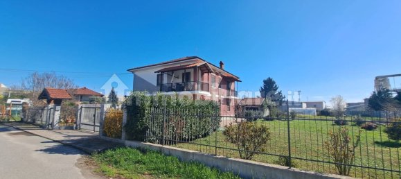 4 bedrooms Villa in Frossasco, Italy No. 10916 18