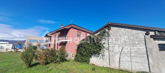 4 bedrooms Villa in Frossasco, Italy No. 10916 6