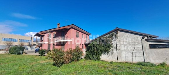 4 bedrooms Villa in Frossasco, Italy No. 10916 5