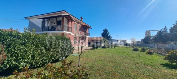 4 bedrooms Villa in Frossasco, Italy No. 10916 23