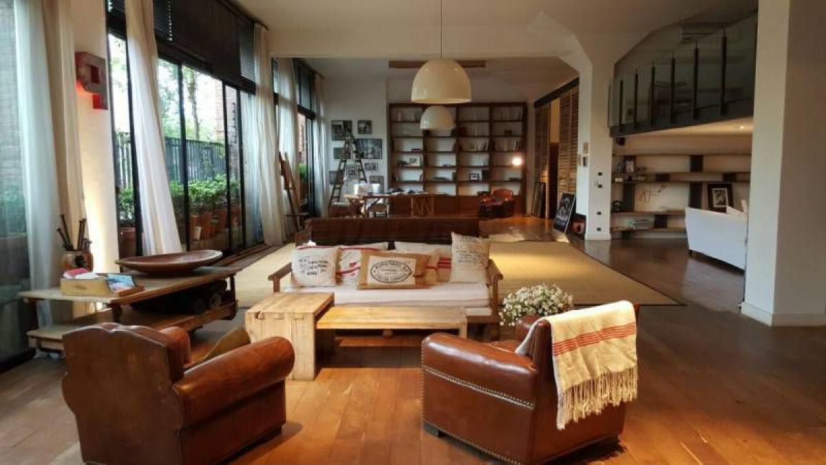 5 bedrooms Office in San Isidro, Argentina No. 108326