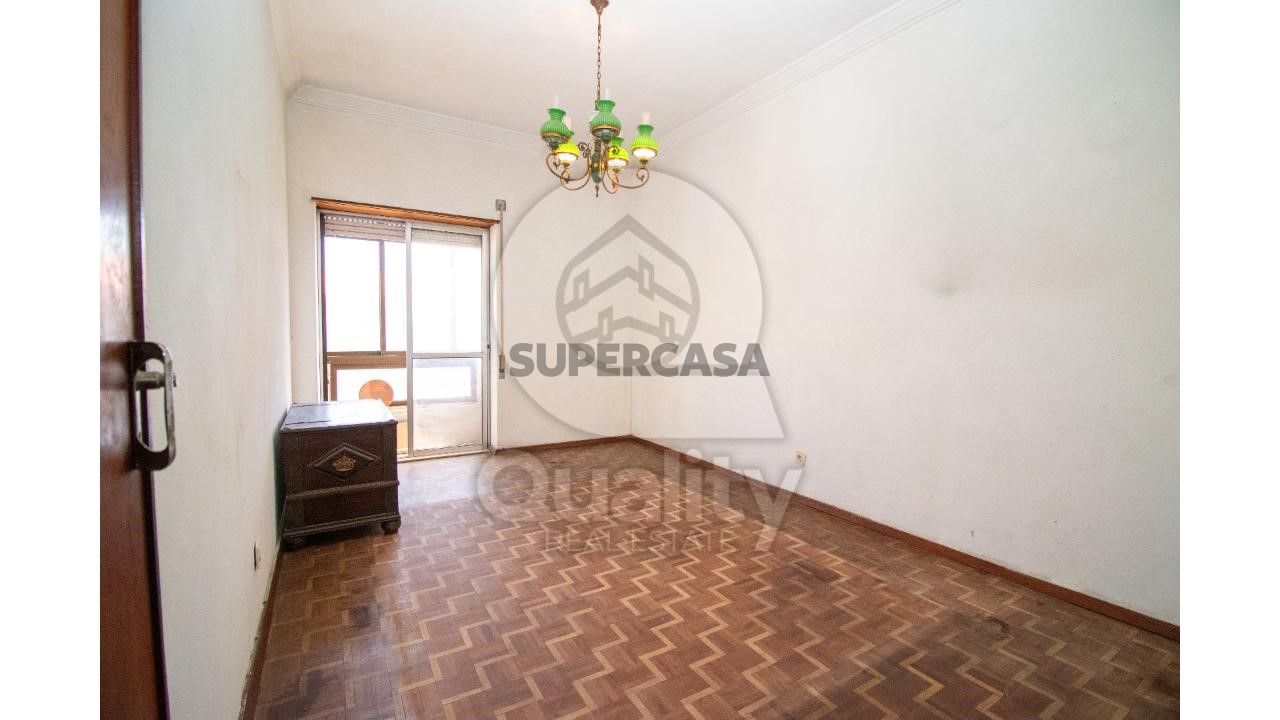 2 bedrooms Apartment in Barreiro, Portugal No. 258280