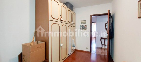 3 Schlafzimmer Wohnung in Genoa, Italy, Nr. 372863 9