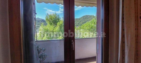 3 Schlafzimmer Wohnung in Genoa, Italy, Nr. 372863 5