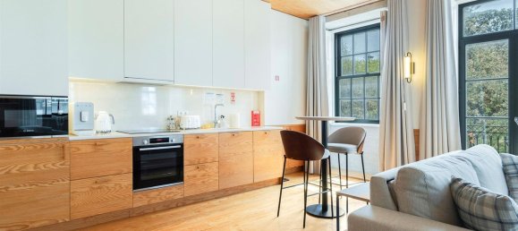 339m² Building in Porto, Portugal No. 140919 8