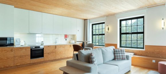 339m² Building in Porto, Portugal No. 140919 24