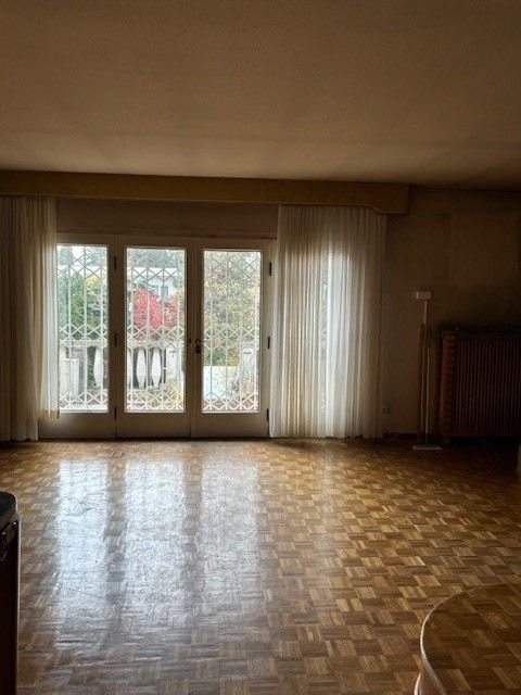 6غرفة فيلا في Hietzing, Austria رقم 32970