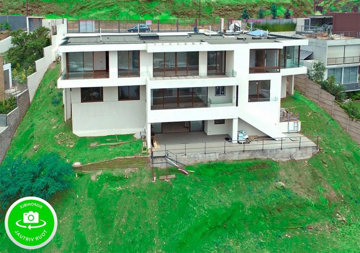 5 bedrooms House in Santiago, Chile No. 3880