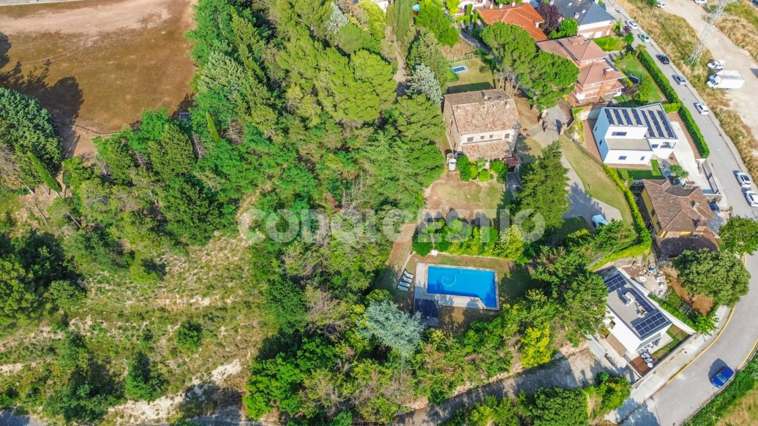 Terreno en Vic, Spain 1656 m² No. 141253