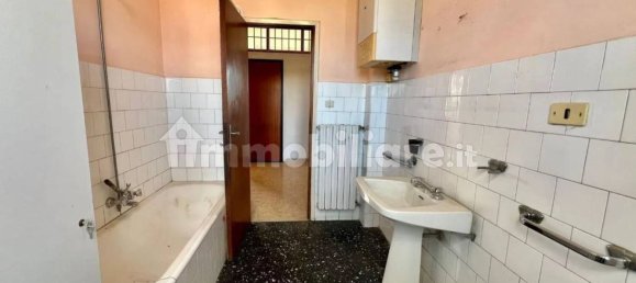 4 غرف نوم شقة في Pontedera, Italy رقم 190973 12