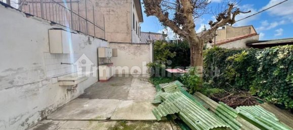 4 غرف نوم شقة في Pontedera, Italy رقم 190973 10