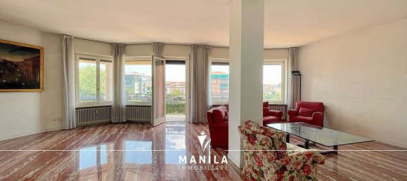 7 rooms Penthouse in Treviso, Italy No. 177469 6