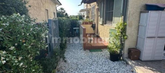 2 bedrooms Apartment in Montignoso, Italy No. 188987 2
