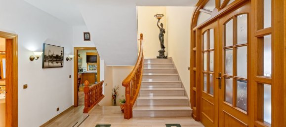 4 bedrooms House in Granada, Spain No. 171339 3