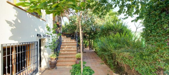 4 bedrooms House in Granada, Spain No. 171339 4