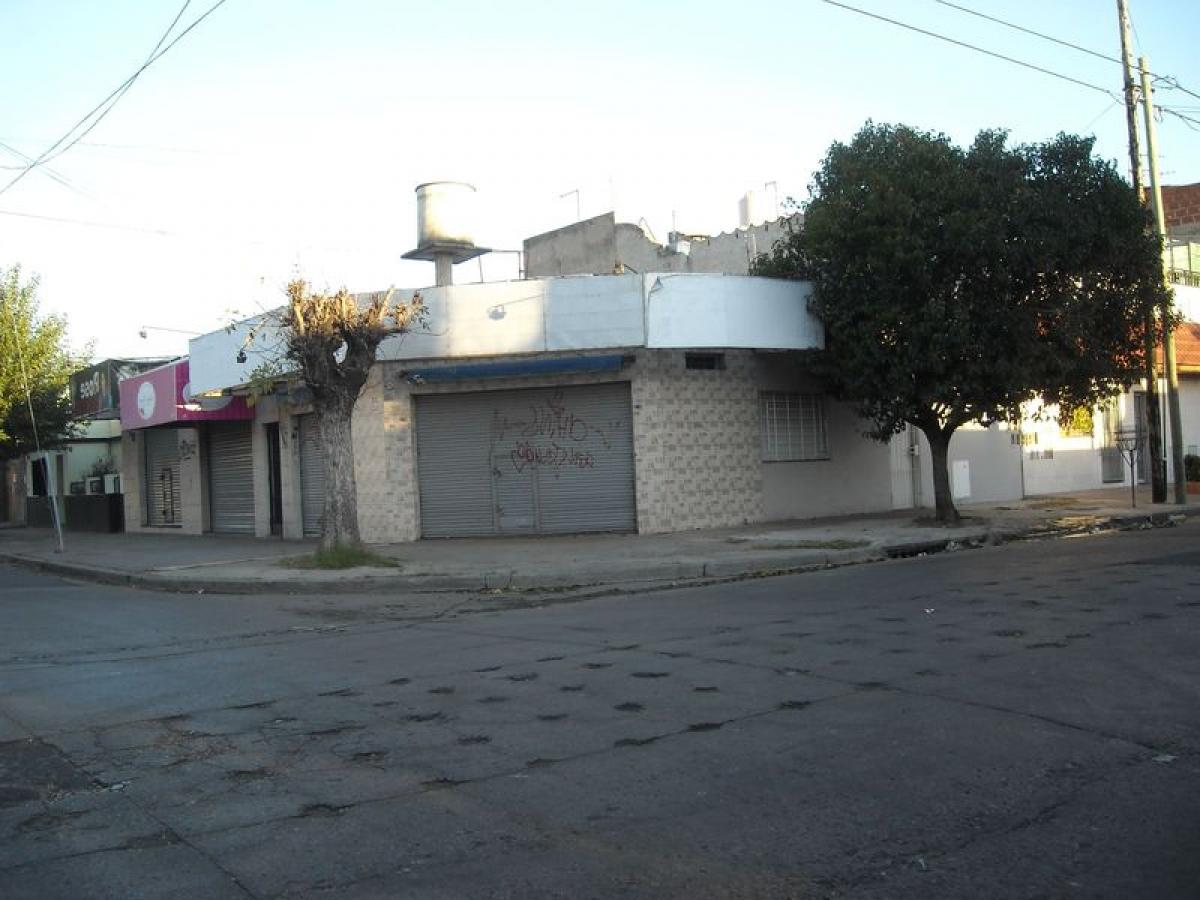 Дом с 3 спальнями в Bermudez, Аргентина № 62004