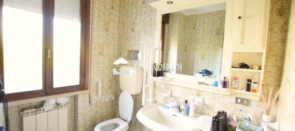 Villa de 3 dormitorios en Castelfranco Veneto, Italy No. 278321 8