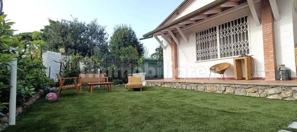 2 Schlafzimmer Haus in Montignoso, Italy, Nr. 215897 15