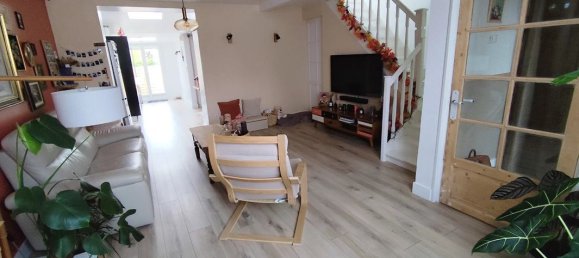 2 Schlafzimmer Haus in Neuville-en-Ferrain, France, Nr. 363870 2