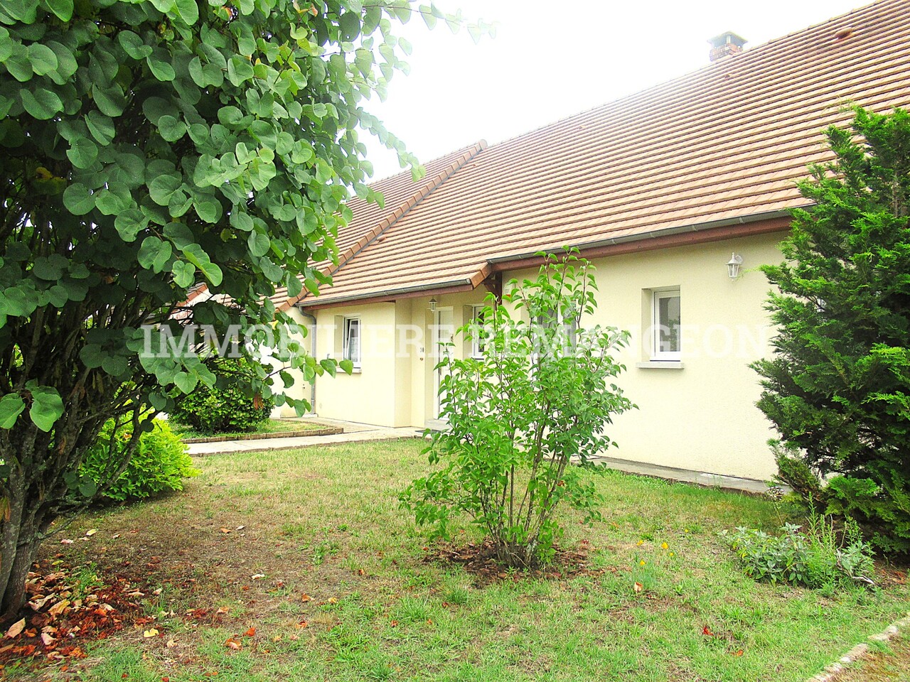 3 غرف نوم منزل في Salbris, France رقم 300456