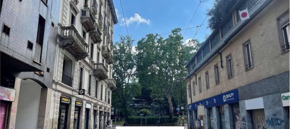 3 rooms Apartment in Milan, Italy No. 247984 7