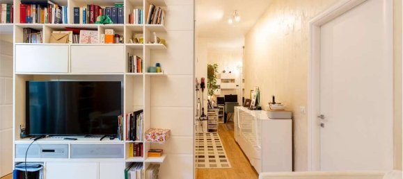 3 rooms Apartment in Milan, Italy No. 247984 11