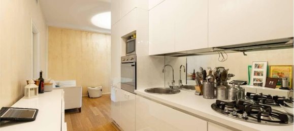 3 rooms Apartment in Milan, Italy No. 247984 8