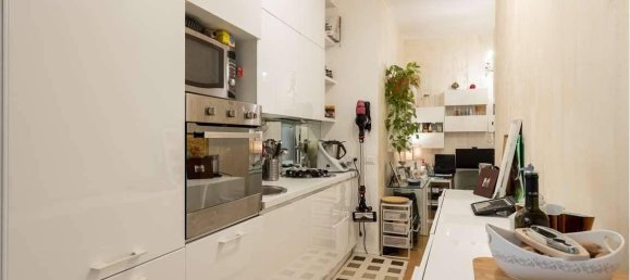 3 rooms Apartment in Milan, Italy No. 247984 2