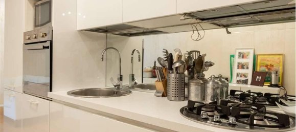 3 rooms Apartment in Milan, Italy No. 247984 9