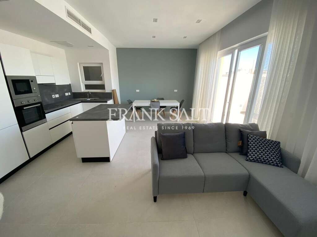 Квартира с 2 спальнями в Сент-Джулианс, Мальта № 10632