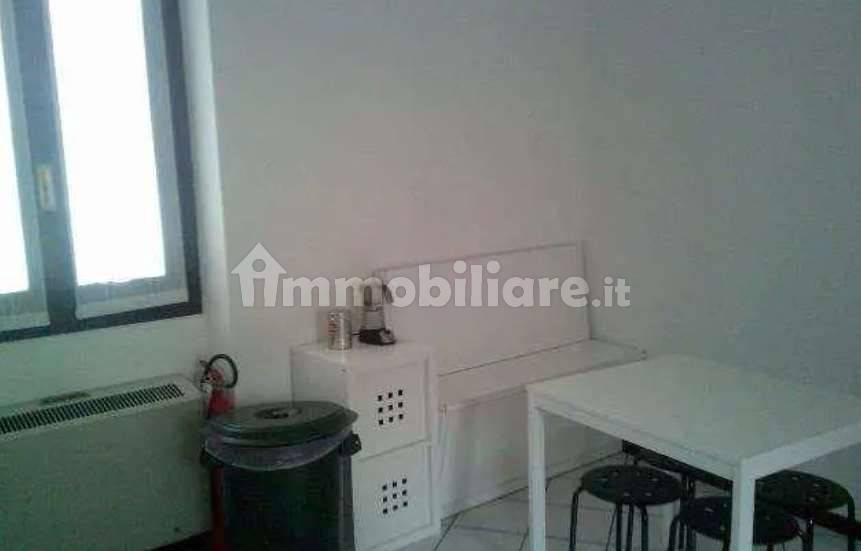 Коммерческая недвижимость с 1 спальней в Бусто Арсицио, Италия № 331011