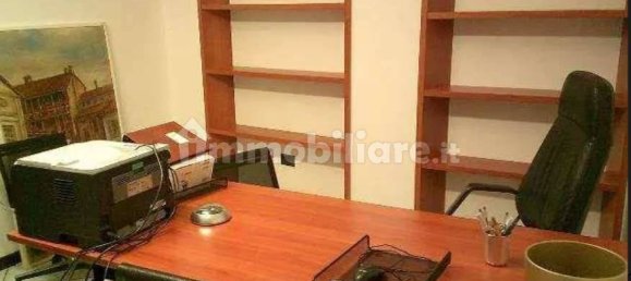 Коммерческая недвижимость с 1 спальней в Бусто Арсицио, Италия № 331011 8