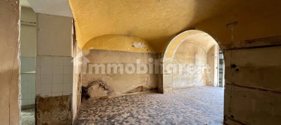 Коммерческая недвижимость с 1 комнатой в Сора, Италия № 263736 11