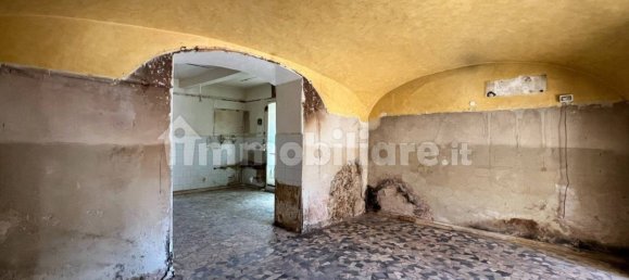 Коммерческая недвижимость с 1 комнатой в Сора, Италия № 263736 10