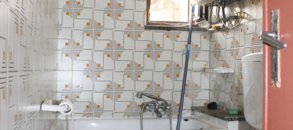 3-salle Appartement à Gattinara, Italy No. 229908 9