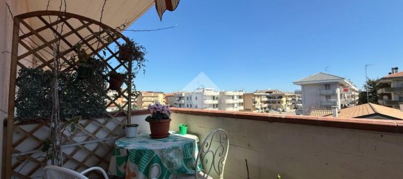 Apartamento de 3 dormitorios en Alba Adriatica, Italy No. 41160 7