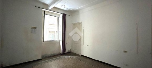 4 Schlafzimmer Wohnung in Genoa, Italy, Nr. 38458 8