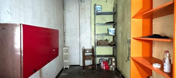4 Schlafzimmer Wohnung in Genoa, Italy, Nr. 38458 6