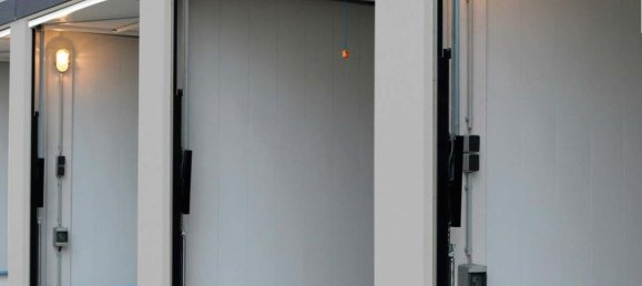 Parkplatz in Gotha, Germany, Nr. 328146 8