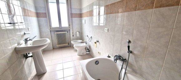 5 rooms Apartment in Chioggia, Italy No. 143090 13
